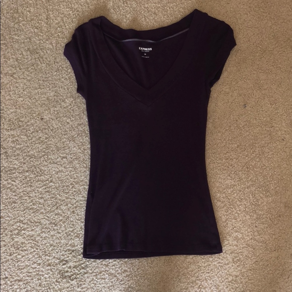 V neck tee